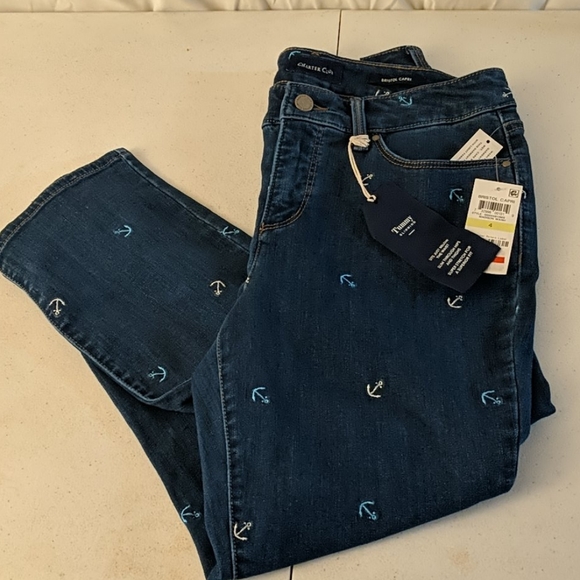 Charter Club tummy slimming Capri jeans Sz 4 NWT - Picture 2 of 9